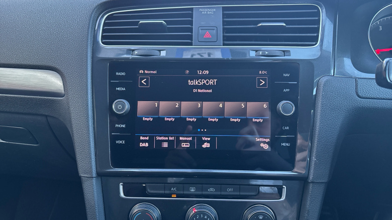 Volkswagen Golf 1.5 TSI EVO SE [Nav] 5dr Petrol Hatchback